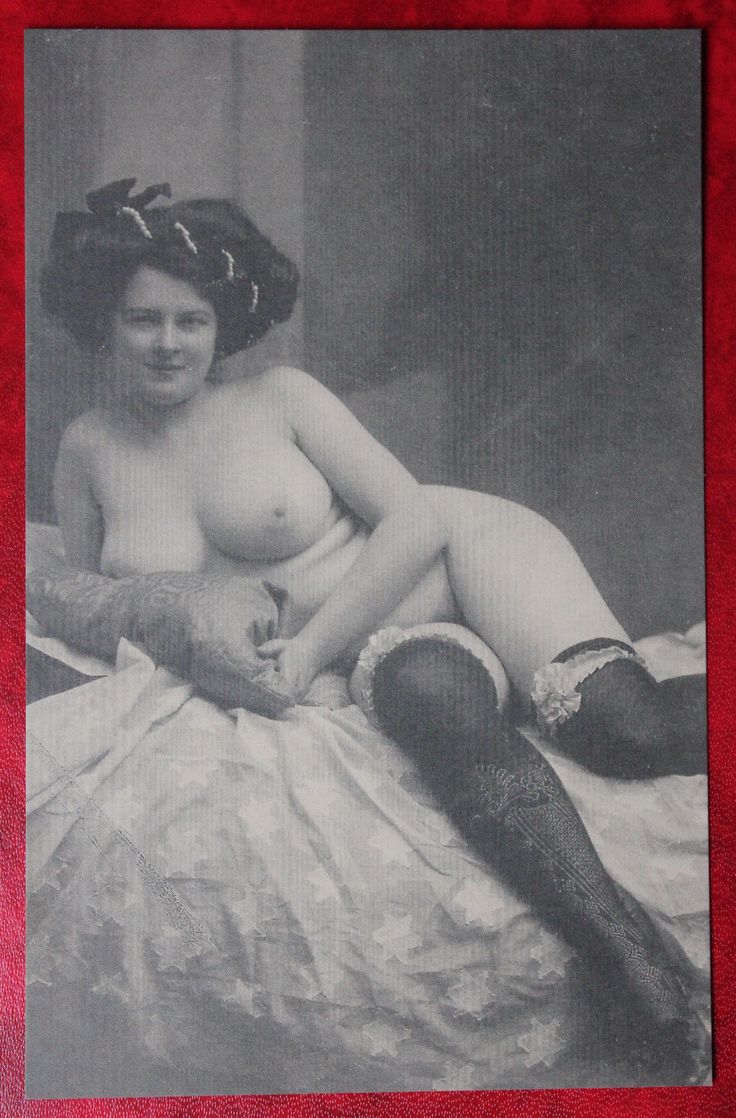 nude Alte frau